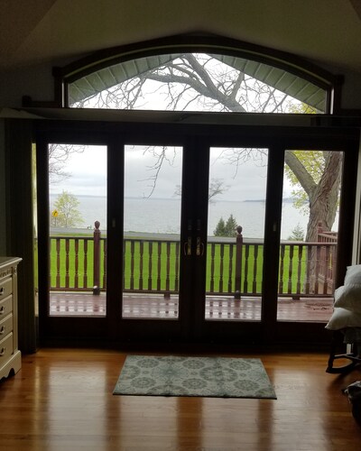 Exclusive Lakefront Home Retreat w/Baby Grand Piano for Family FLX Fun & Friends
