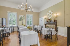 Restaurant - Liberty Hall Bed and Breakfast (Pendleton)