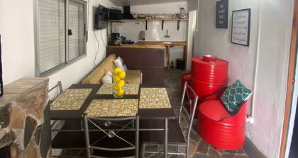 Private fenced house - 3 blocks from the beach near the most popular beaches !!