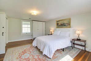 4 عدّة غرف نوم ومكواة/لوح كي وواي فاي مجانًا وملاءات أسرّة