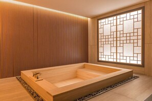 Free WiFi, bed sheets - Yeonhwamoon Hotel Yeongdeok (Yeongdeok)