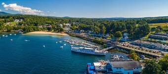 Siena/Naples 2 units Sleeps 8 with 2 Docks!