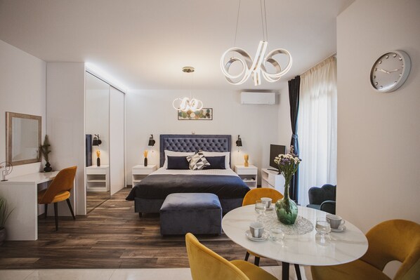 4 多间卧室、熨斗/熨衣板、WiFi、床单