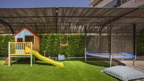 Children’s area - Luxury modern house, just 1 min walk to the beach (Dugi Rat)