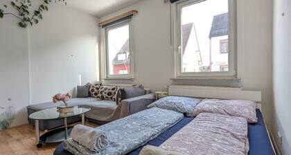 3 Bed Flat - Sleeps 6 - Pets - Parking - Wifi