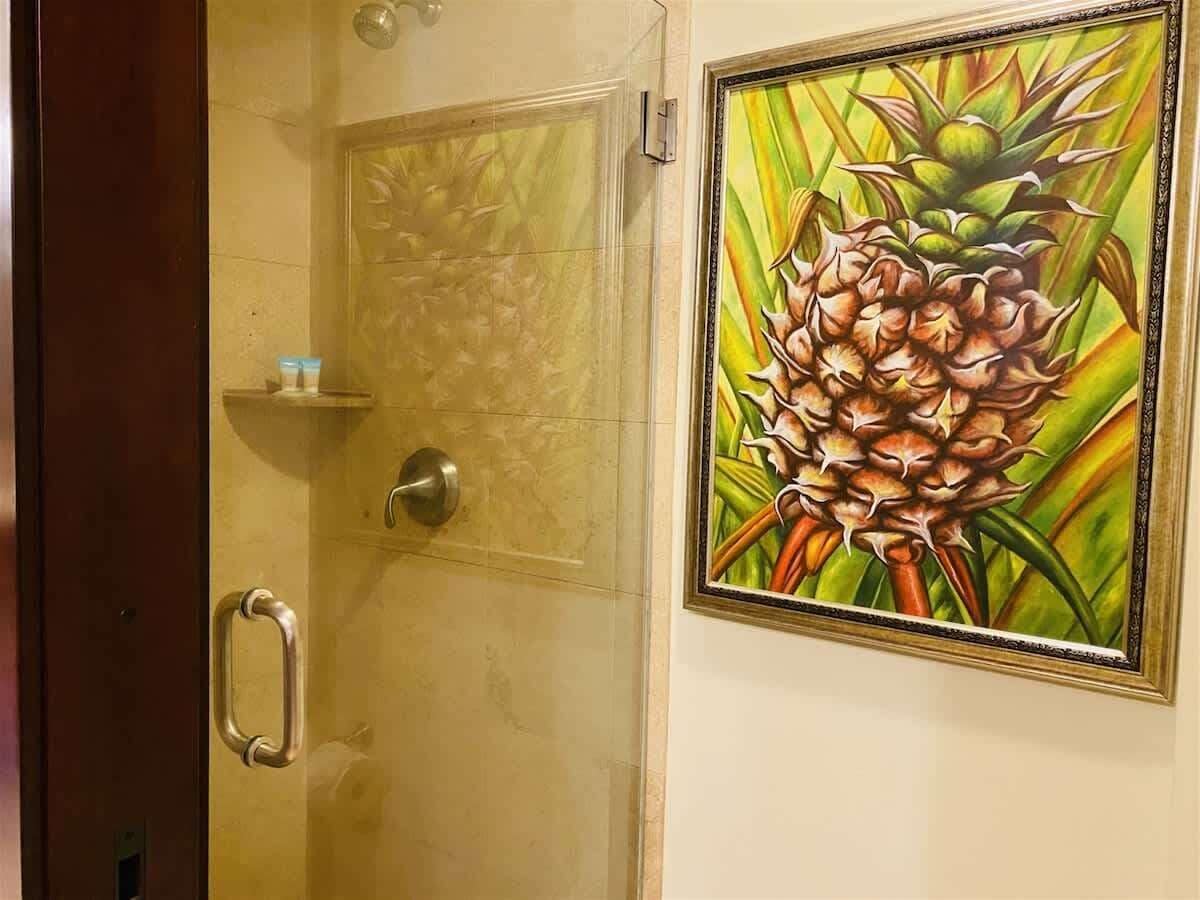 Bathtub, hair dryer, towels