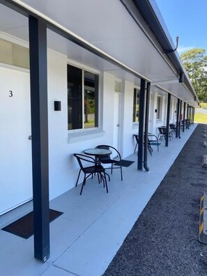 Balcony - The Seaview Tavern Motel (Woolgoolga)