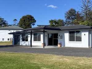 Reception - The Seaview Tavern Motel (Woolgoolga)