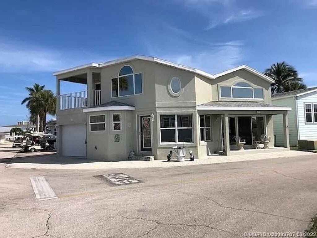 Large Beautiful Home with Private Beach Access