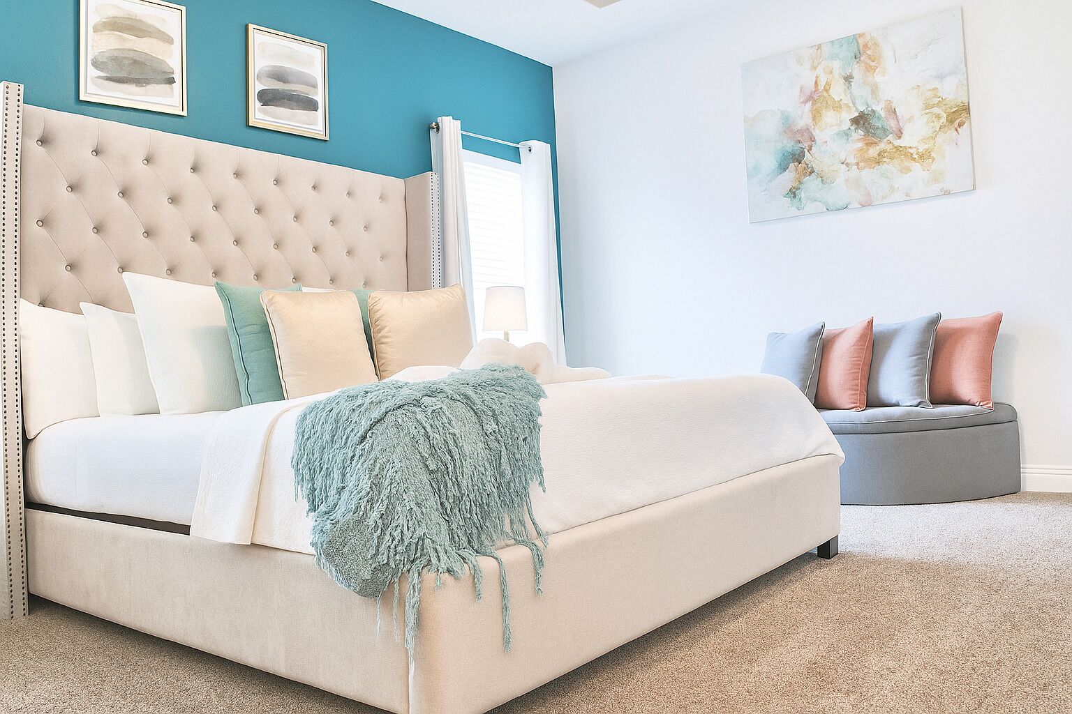 5 slaapkamers, een bureau, een strijkplank/strijkijzer, gratis wifi