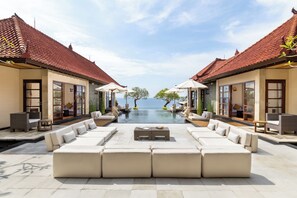 Outdoor pool - Villa Nagasutra by Nakula (Kutuh)