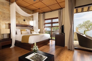 Biệt thự dành cho gia đình, hồ bơi riêng, quang cảnh biển (7 Bedroom Villa) | 7 phòng ngủ, minibar, két bảo mật tại phòng, trang trí khác biệt