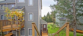 1 Br: Powderidge 30:Slope Side, Pet Friendly end unit on Shuttle Route