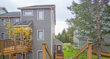 1 Br: Powderidge 30:Slope Side, Pet Friendly end unit on Shuttle Route