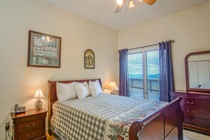 5 bedrooms, free WiFi, bed sheets