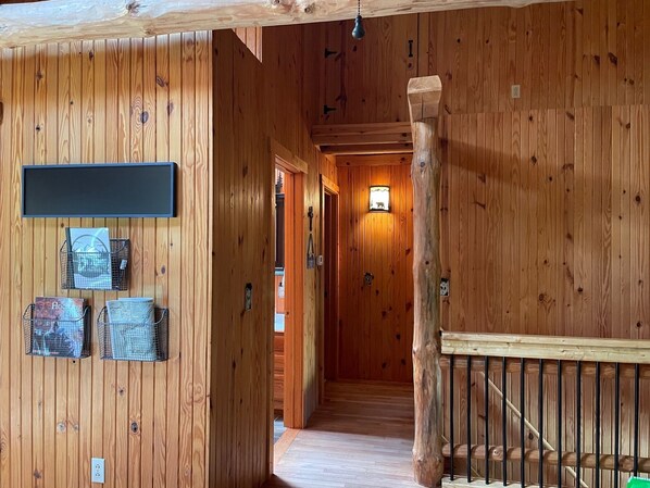 Interior - "Unto the Hills" Scenic and quiet cabin in Hocking Hills on 5 acres with a pond (Logan)