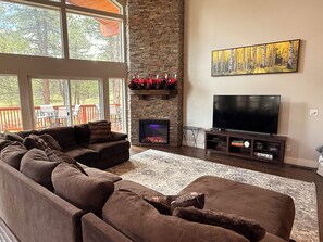 TV connectée, cheminée