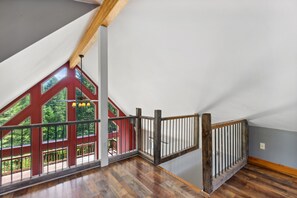 Interior - *Mountain View* Entire Upstairs CHALET, Kalispell, MT (Kalispell)