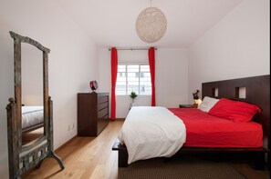 2 Schlafzimmer, Bügeleisen/Bügelbrett, Internetzugang, Bettwäsche