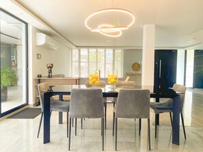 Dining - Urban Gem - Private Pool & BBQ - Best Location (Barranquilla)