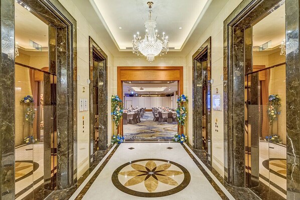 Banquet hall