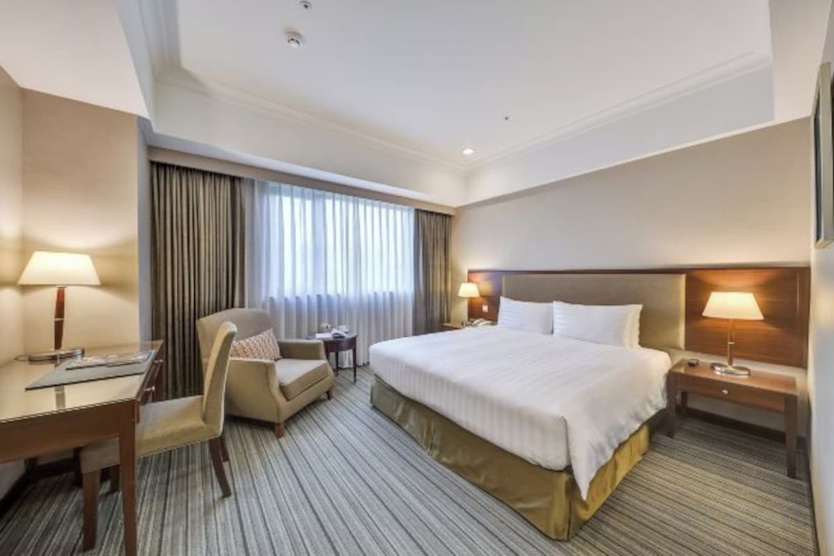 Ropa de cama hipoalergénica, cubrecamas y minibar 