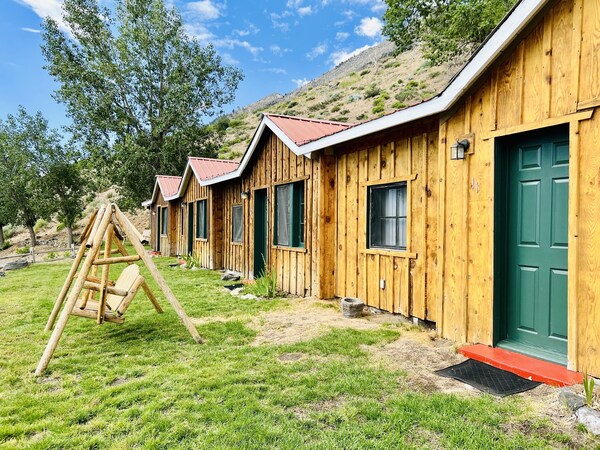 Tioga Lodge At Mono Lake - Yosemite National Park, CA