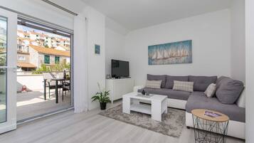 ุบุฑูุฉ ุงูู
ุนูุดุฉ