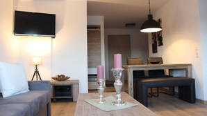 Unclassified image, 3 of 25, button - Apartment - Buchenweg 13-w Kappenblick Winterberg (Winterberg)