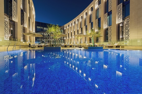 Outdoor pool. IntercityHotel Muscat