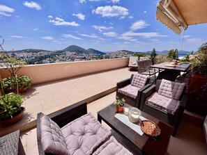 Appartement (Two Bedroom Apartment with Terrace an) | Terrasse/Patio