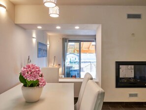 Dining - Vacation home Mera by Interhome (Sorico Albonico)