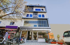 Fachada de la propiedad