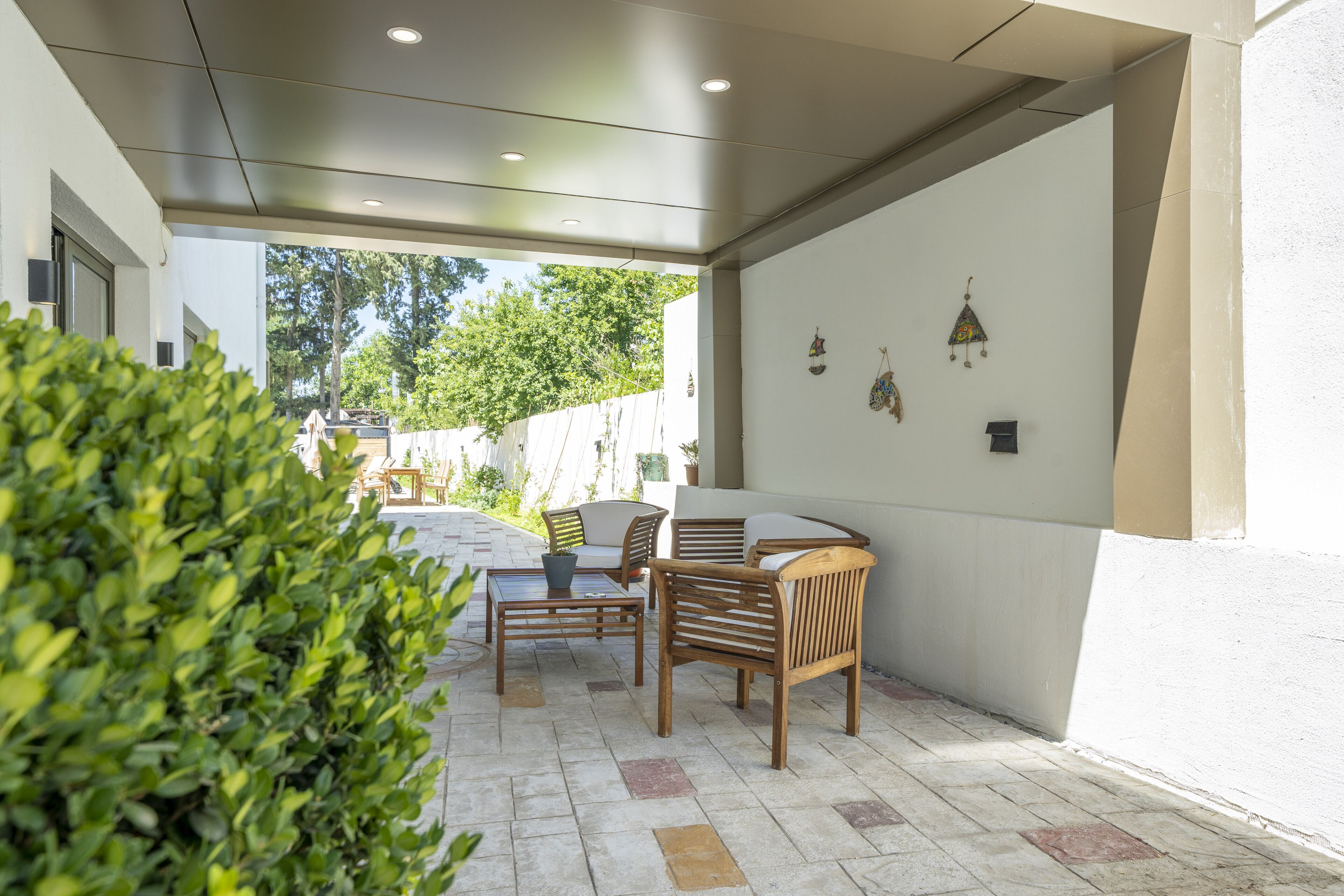 42-Zoll-LCD-Fernseher mit Satellitenempfang, Fernseher