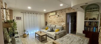 Beautiful and renovated apartment near the beach