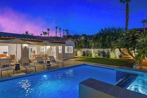 Unclassified image, 4 of 47, button