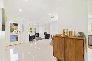 Interior - 'Paloma House' 5 BR w/ pool, spa & views! (Palm Springs)