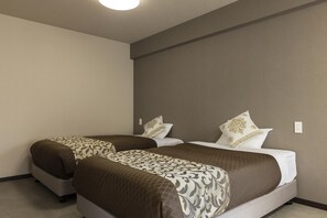 Free WiFi, bed sheets - Mr.KINJO inn SHIMOZATOMINAMI (Miyakojima)