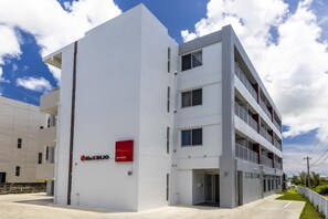 Exterior - Mr.KINJO inn SHIMOZATOMINAMI (Miyakojima)