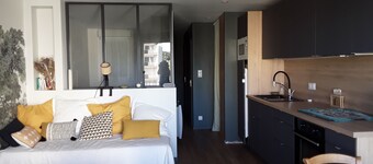 T1 Entièrement Rénové à 5 min de la Plage. Idéal Pour 2 Personnes