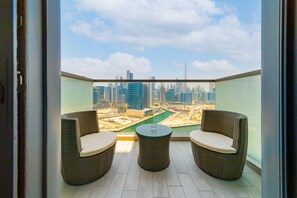 Premium-Apartment, 3 Schlafzimmer, Nichtraucher, Stadtblick | Balkon