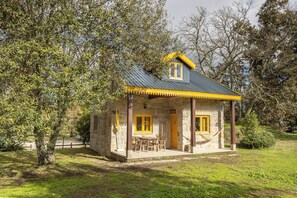 Churra House | 1 bedroom, individually decorated, laptop workspace, free WiFi