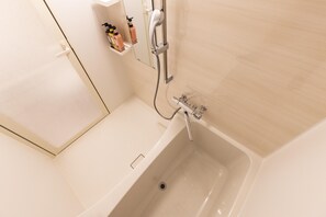 Standard Double Room | Bathroom - Mr.KINJO in NISHIZATO MIYAKOJIMA (Miyakojima)