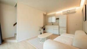 Basic Room, 1 Bedroom (ROOM-5) - Gyeongju Themandi Pension (Gyeongju)