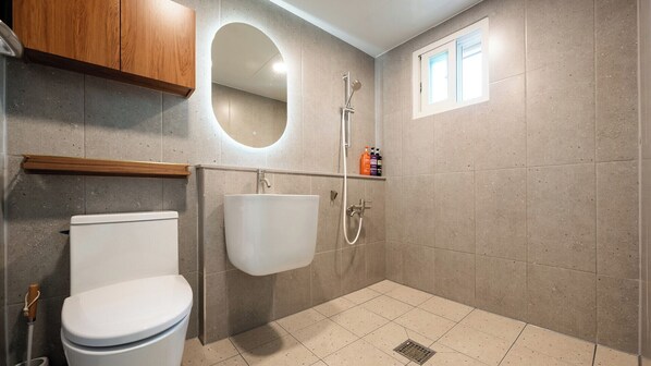Basic-Zimmer, 1 Schlafzimmer (ROOM-5) | 1 Schlafzimmer, kostenloses WLAN