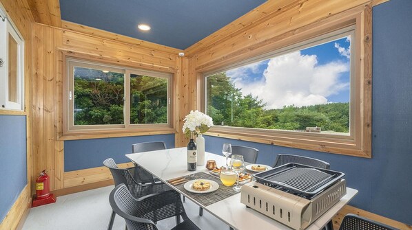 1 bedroom, free WiFi - Gyeongju Themandi Pension (Gyeongju)