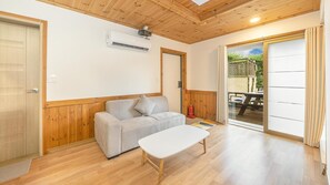Basic Room, 1 Bedroom (ROOM-5) | 1 bedroom, free WiFi
