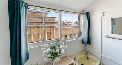 No 3 Georgian Shared House \- By Clifton Short Lets
