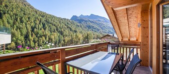 Appartamento "Edelweiß" con accesso alle piste, terrazza privata e Wi-Fi