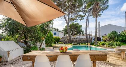 Villa 'Torret' with Workspace, Pool, Terrace, and Wi-Fi